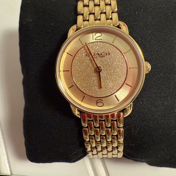 Coach Women's Elegant Gold Watch - Picture 2 of 6